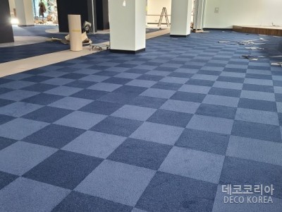 2024 강원동계청소년올림픽 커뮤니티 센터 타일카페트 시공 사례